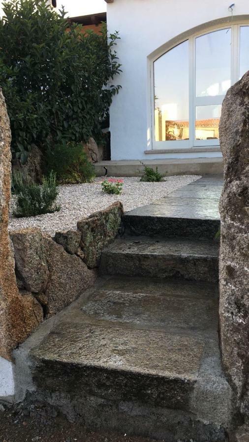 Villa La Residenza Di Mario Olbia Exterior foto